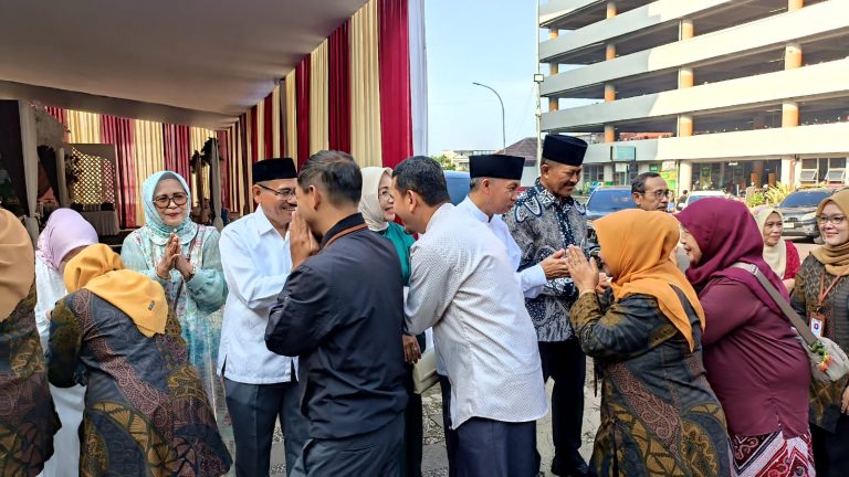 Halal Bihalal UPI 2026, Ketua MWA dan Rektor Resmi Buka Ajang Silaturahmi Sivitas Akademika